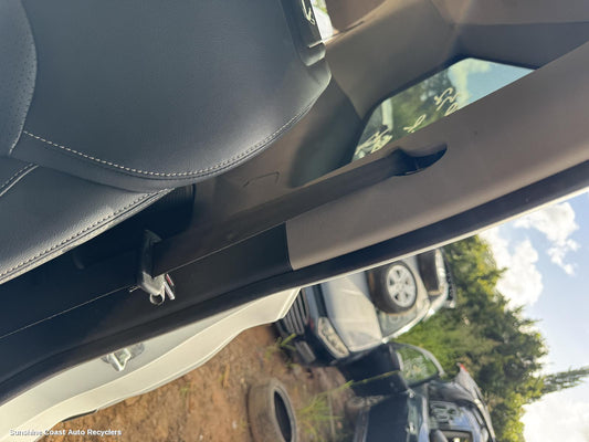 2022 Ldv D90 Seatbelt Stalk