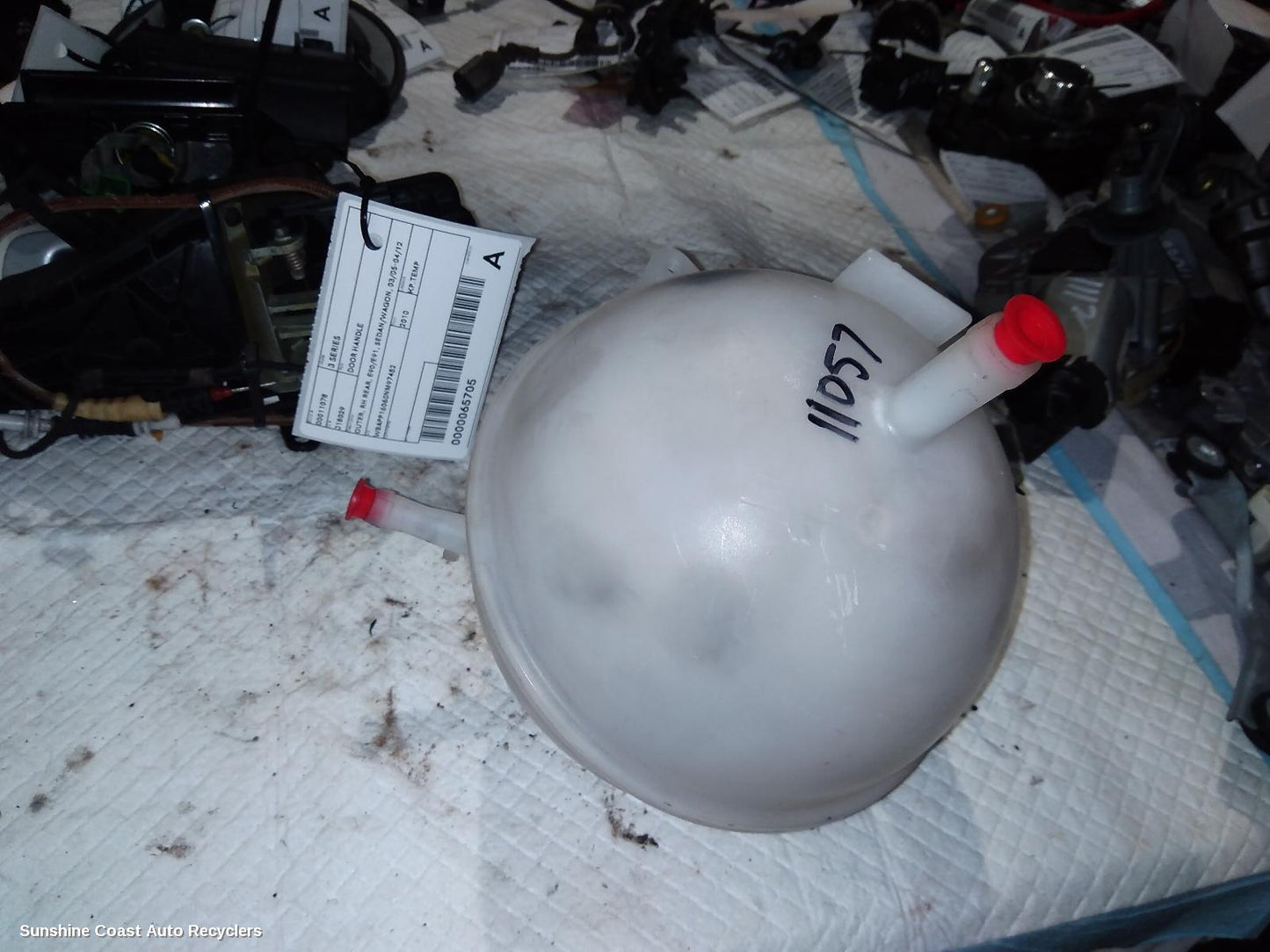 2003 Volkswagen Transporter Overflow Bottle