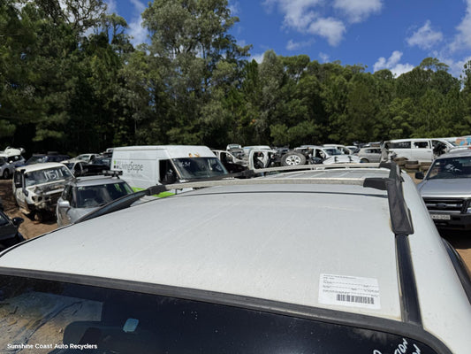 2006 Mitsubishi Pajero Roof Rack Bars