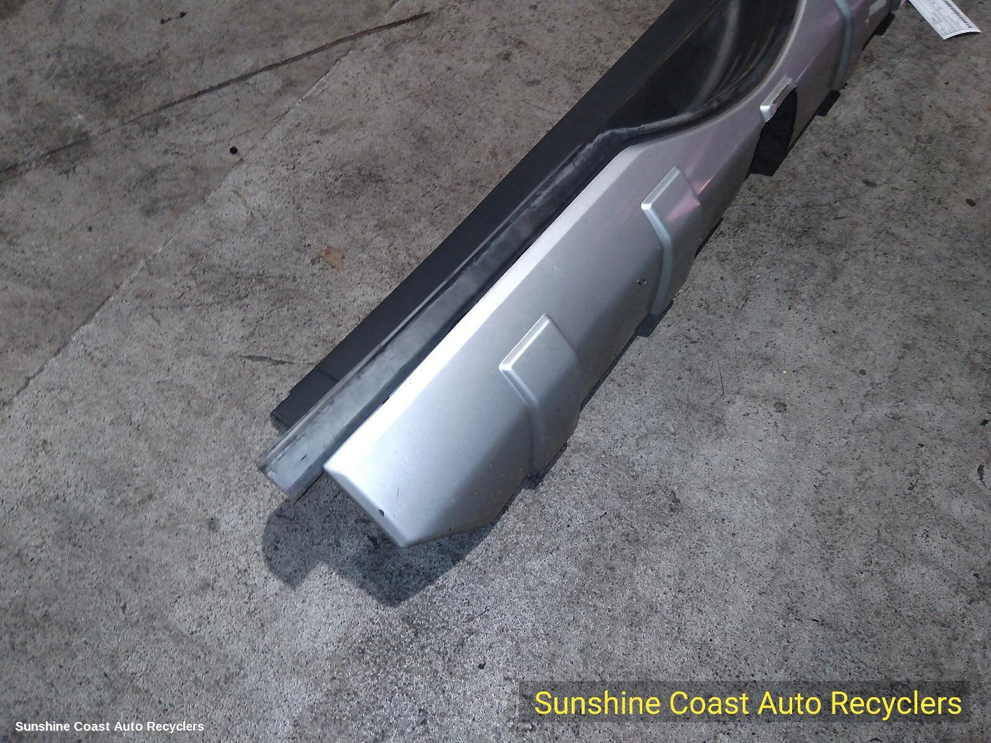 2007 Mitsubishi Pajero Rear Bumper