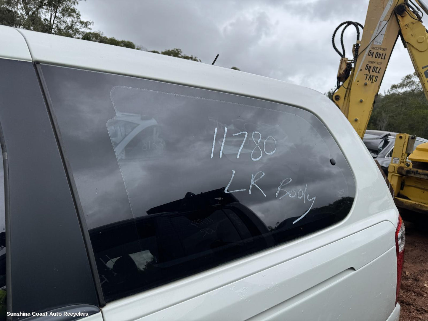 2012 Kia Carnival/grand Carnival Left Rear Side Glass