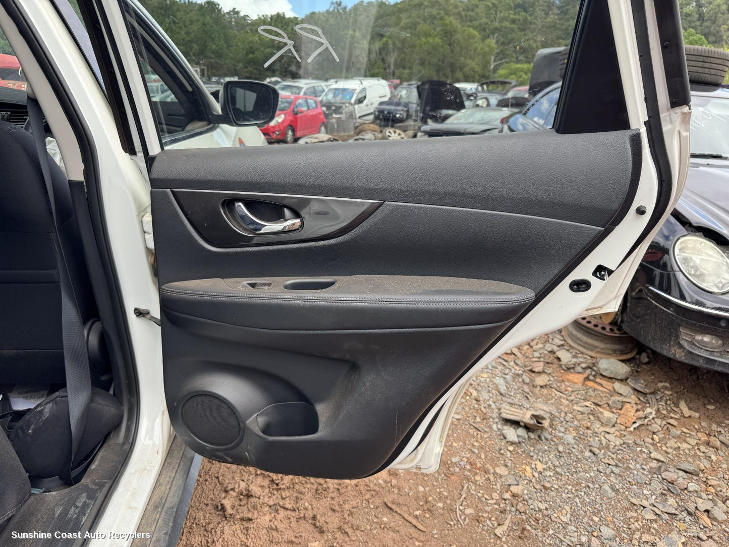 2022 Nissan Xtrail Pwr Dr Wind Switch