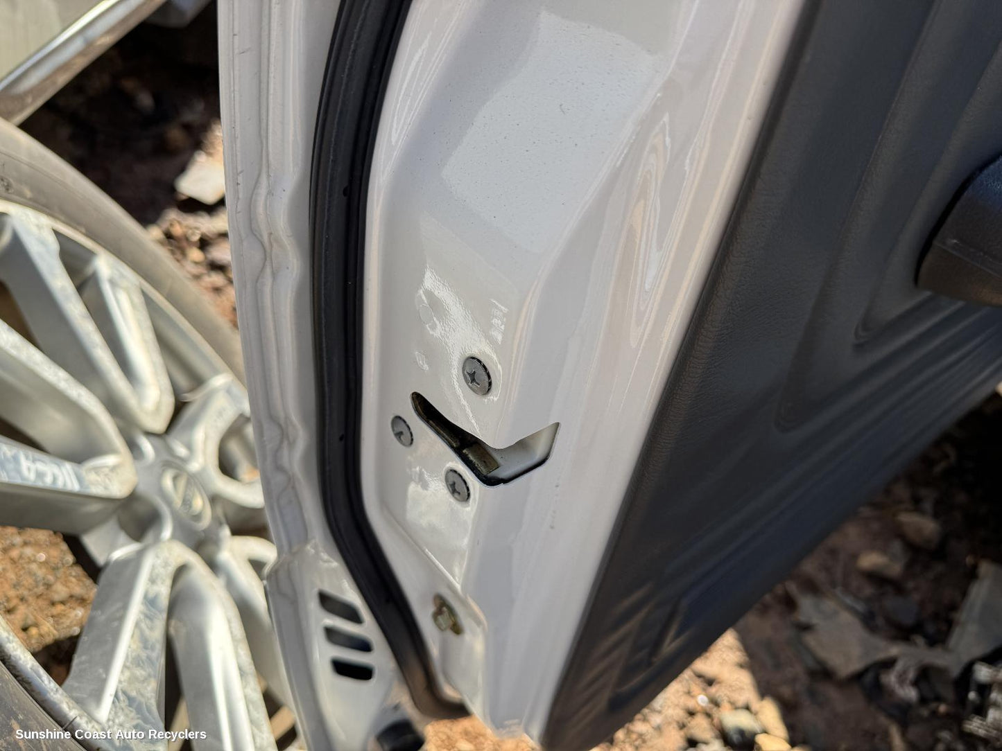 1997 Ford Courier Door Boot Gate Lock