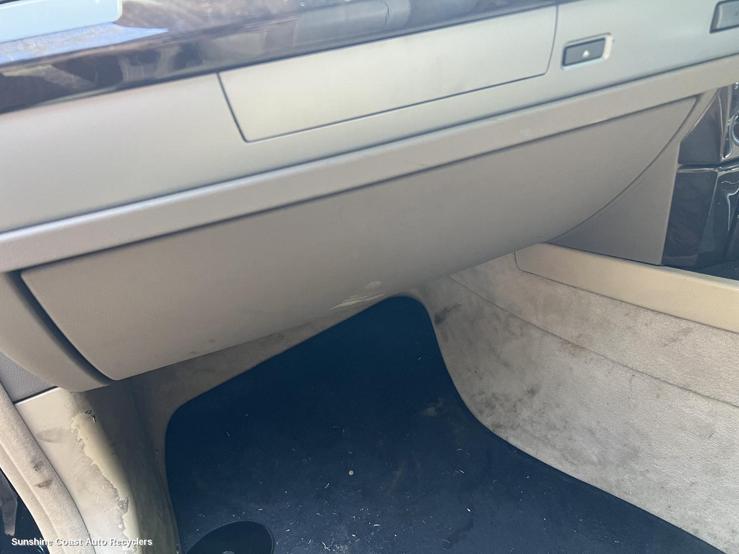 2006 Bmw 7 Series Glove Box