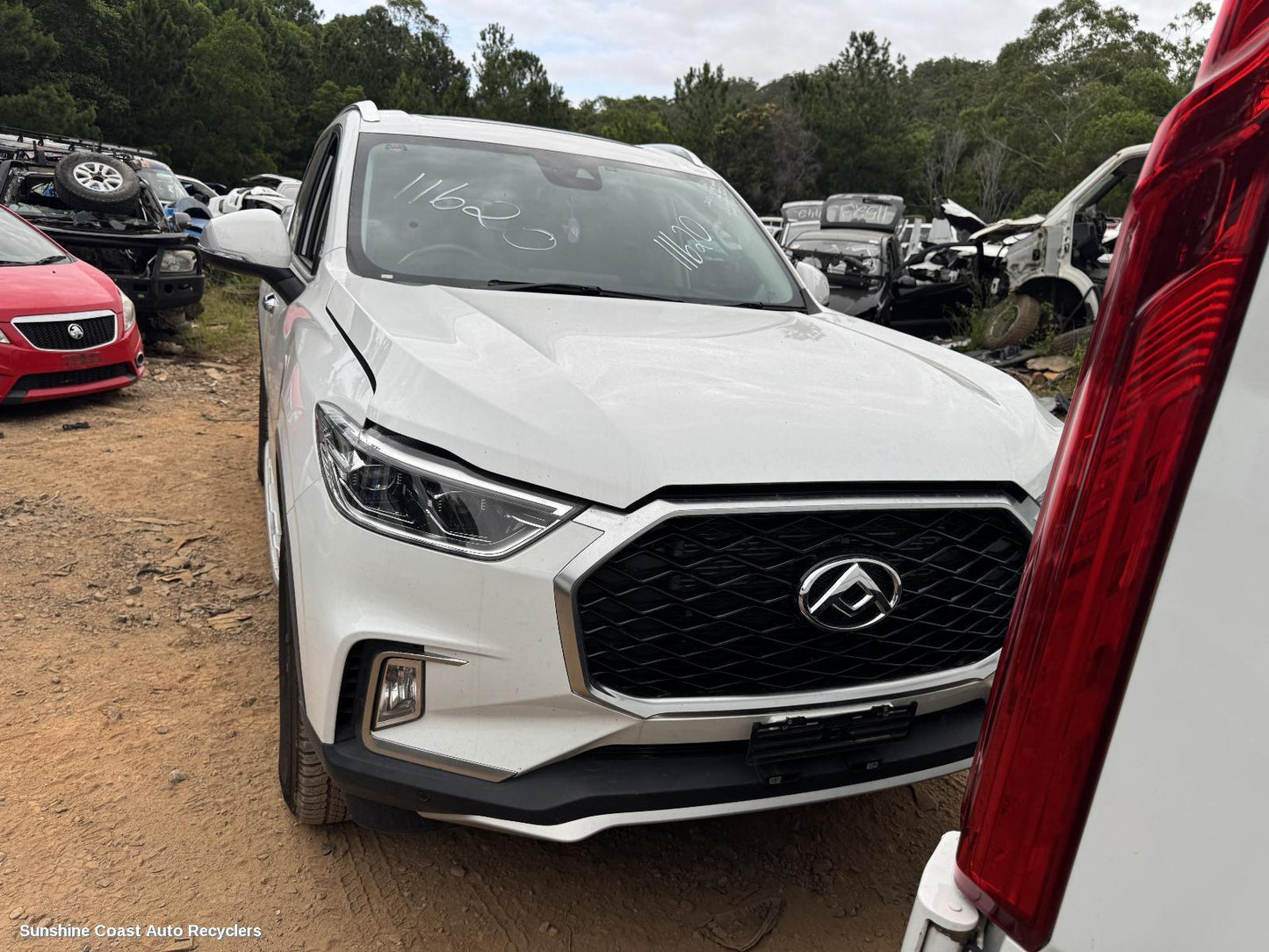 2022 Ldv D90 Left Front Strut