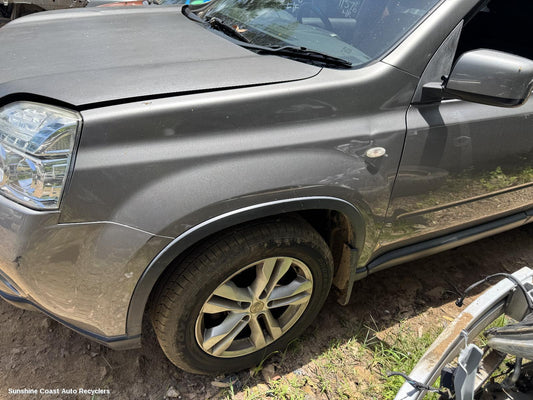 2013 Nissan Xtrail Left Guard