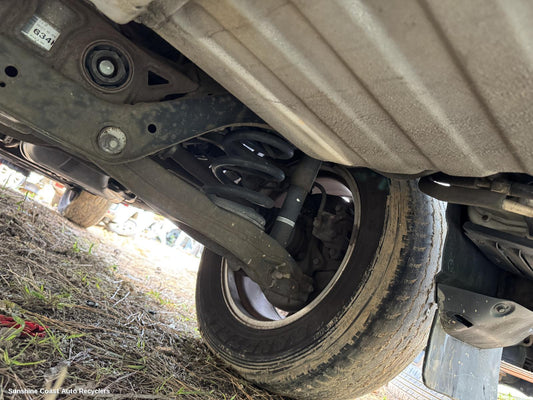 2007 Mitsubishi Pajero Right Rear Trailing Arm