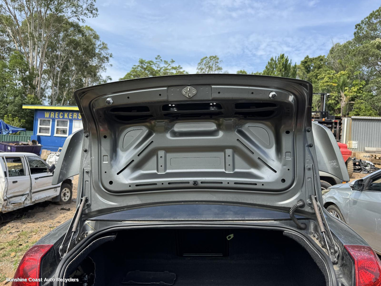 2011 Holden Commodore Bootlid Tgate Hinge