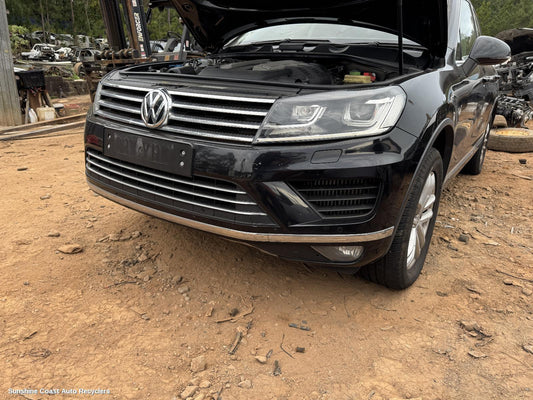 2016 Volkswagen Touareg Front Bumper
