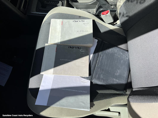 2003 Nissan Xtrail Owners Handbook