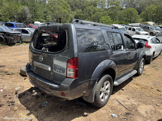 2012 Nissan Pathfinder Battery Tray