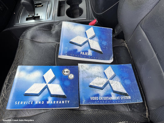 2007 Mitsubishi Pajero Owners Handbook