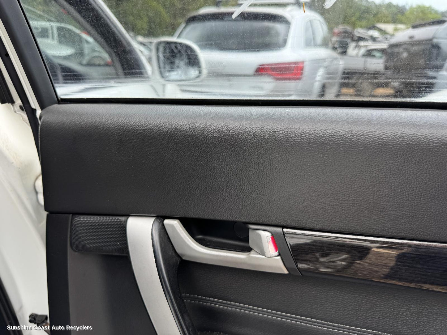 2013 Holden Captiva Door Handle