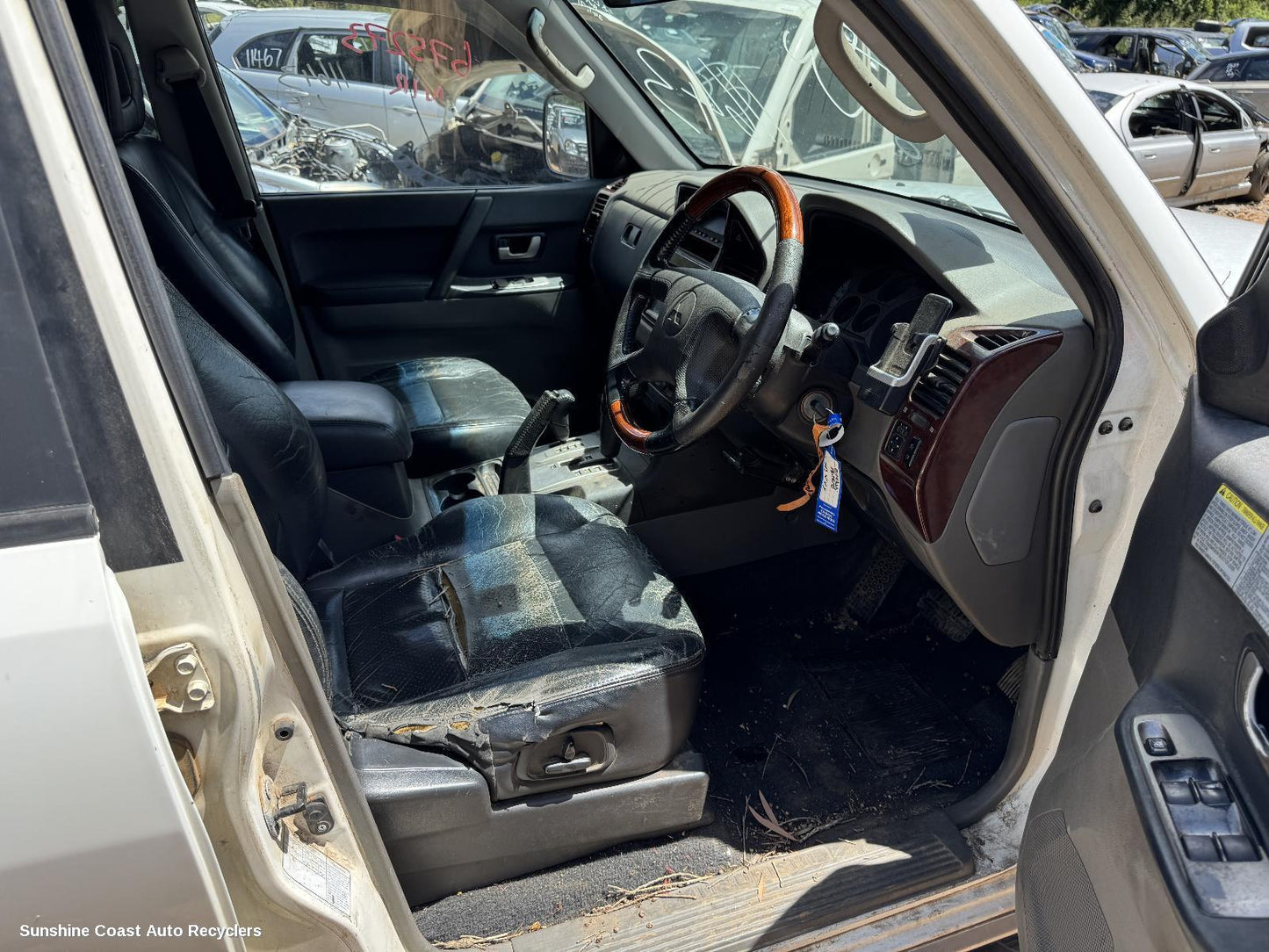 2006 Mitsubishi Pajero Heater Core Box