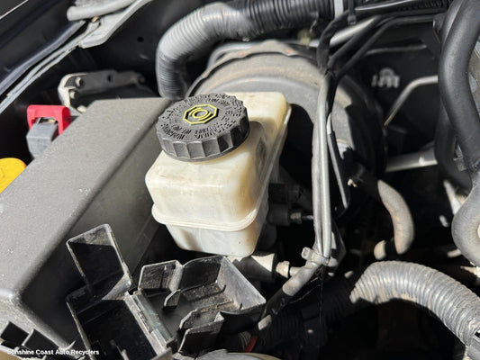 2012 Nissan Pathfinder Master Cylinder