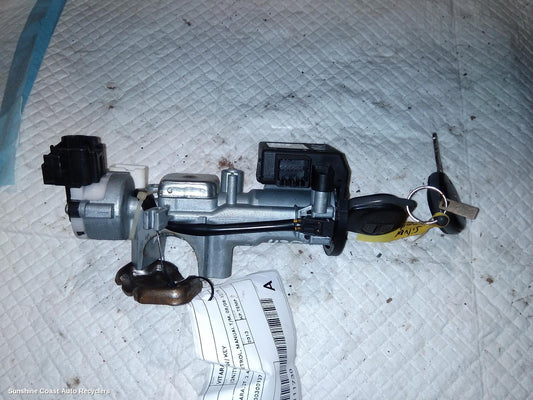 2013 Suzuki Vitara Ignition W  Key