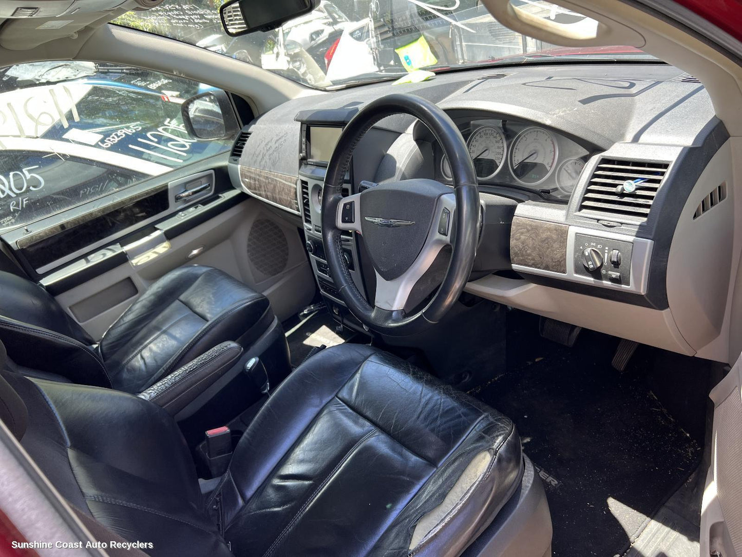 2012 Chrysler Voyager Headrest