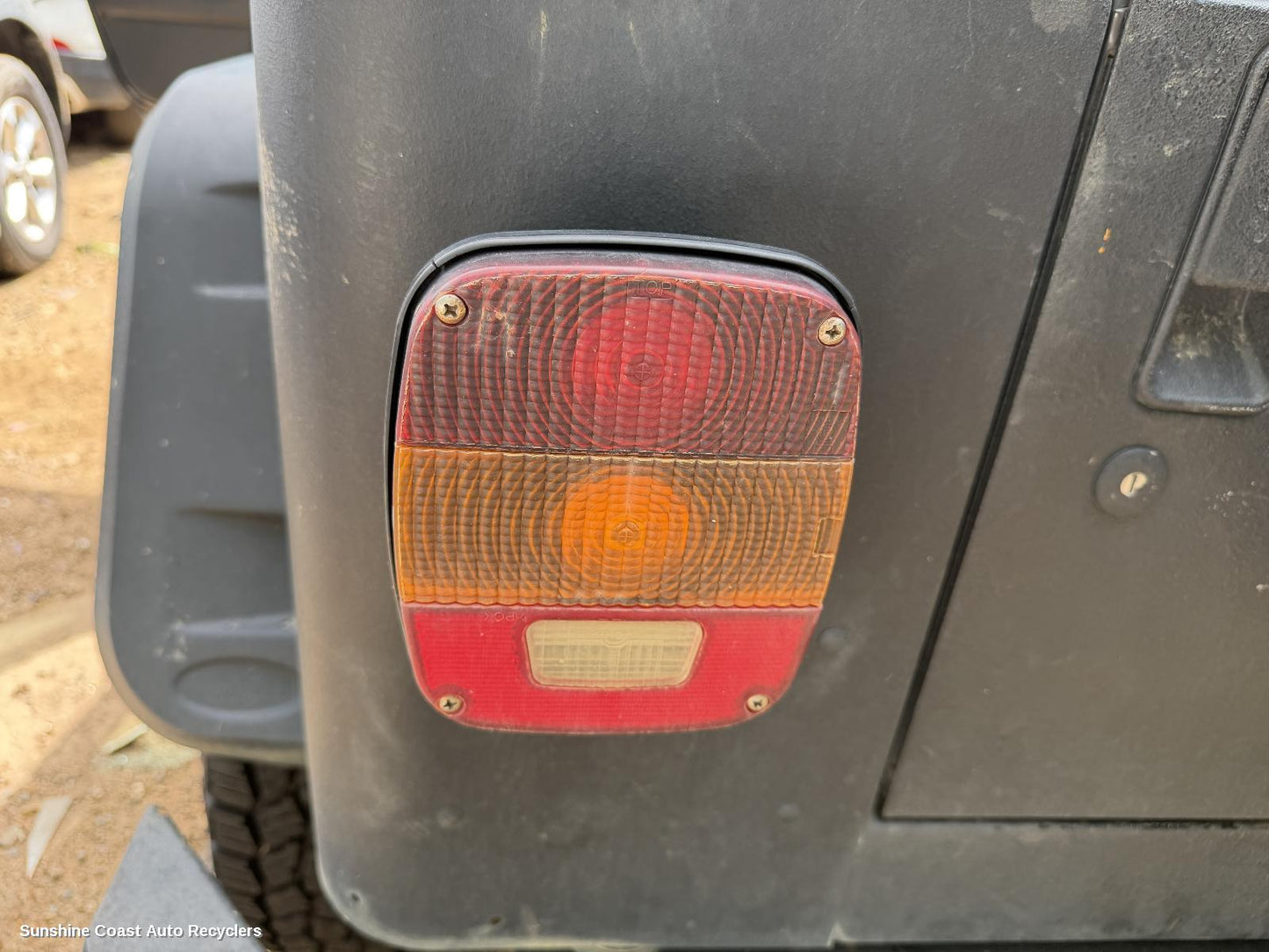 2003 Jeep Wrangler Left Taillight