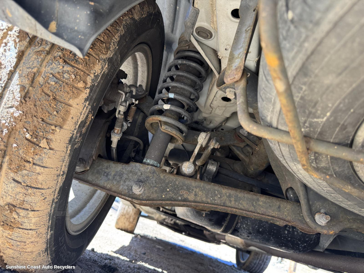 2014 Mitsubishi Outlander Left Rear Strut