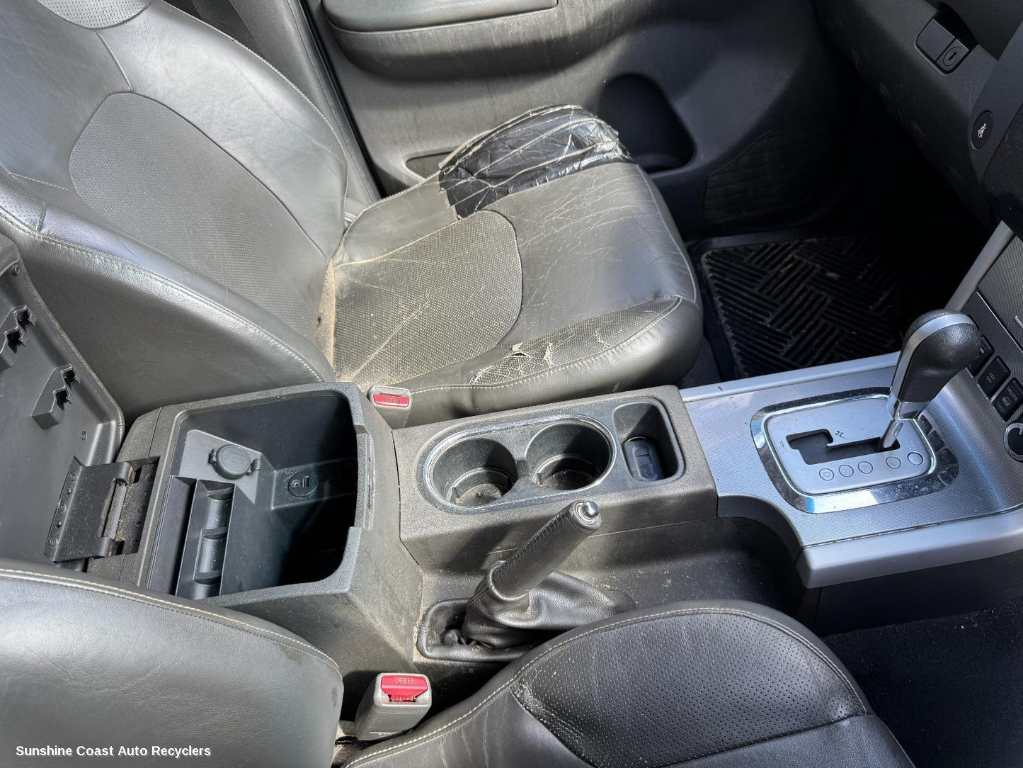 2012 Nissan Pathfinder Handbrake Lever