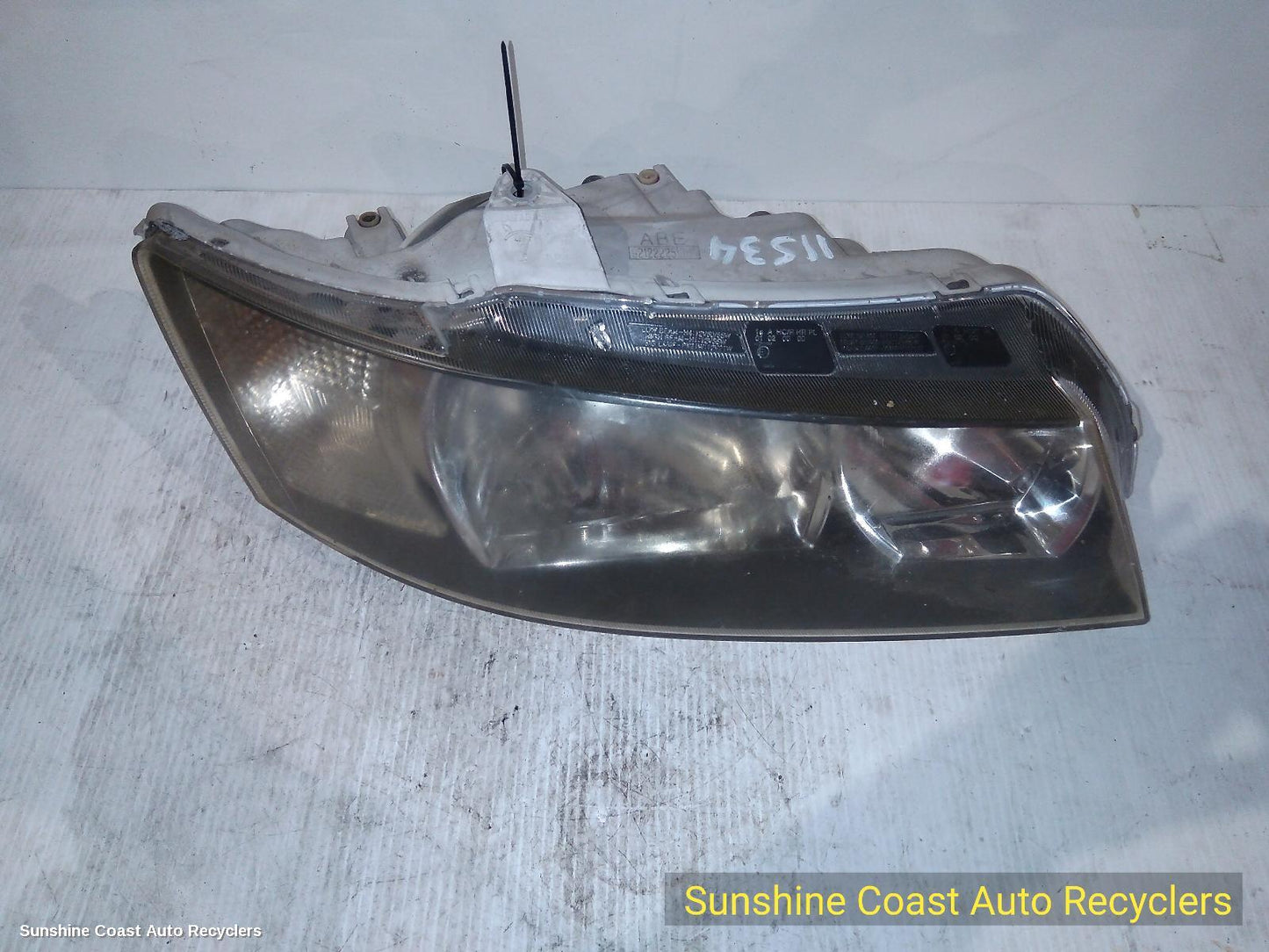 2006 Holden Commodore Right Headlamp