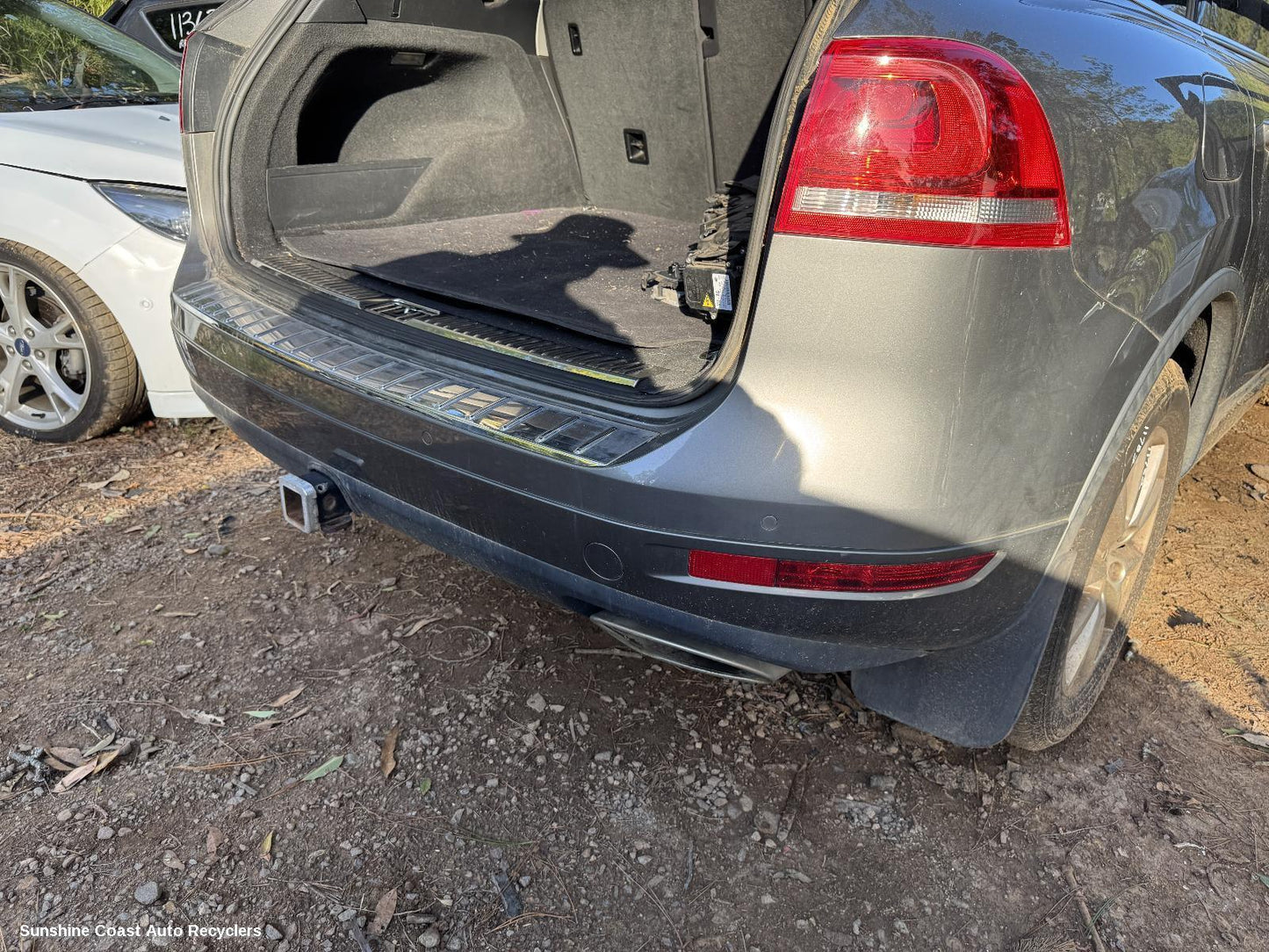 2012 Volkswagen Touareg Rear Bumper