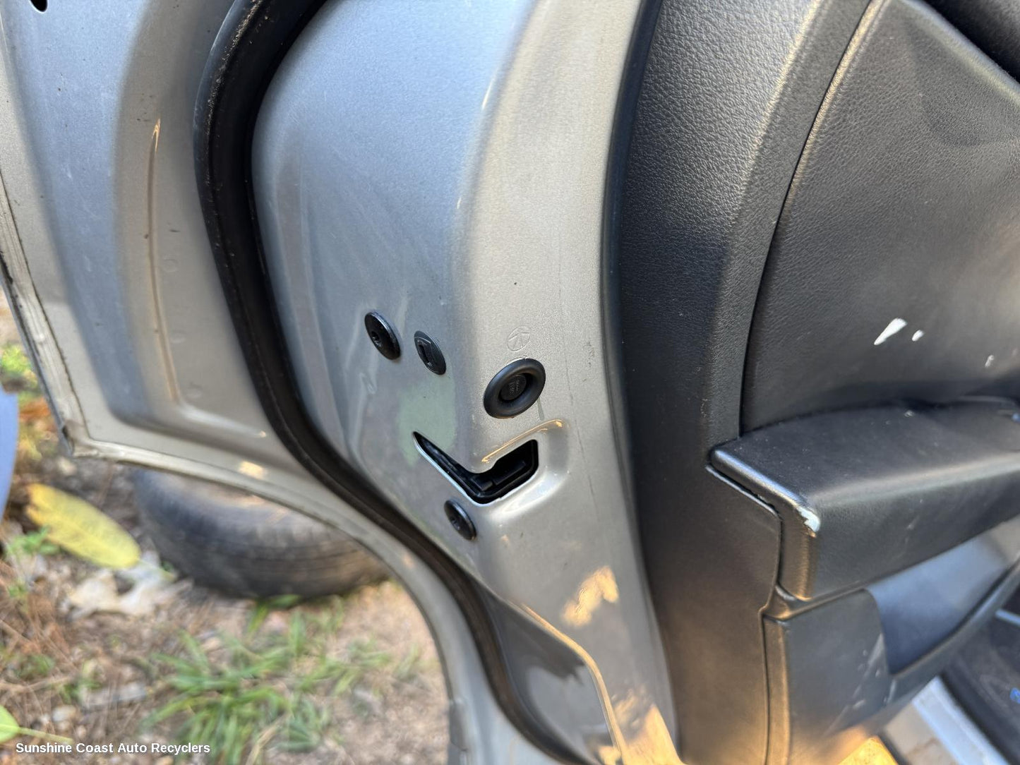 2011 Volkswagen Touareg Door Boot Gate Lock