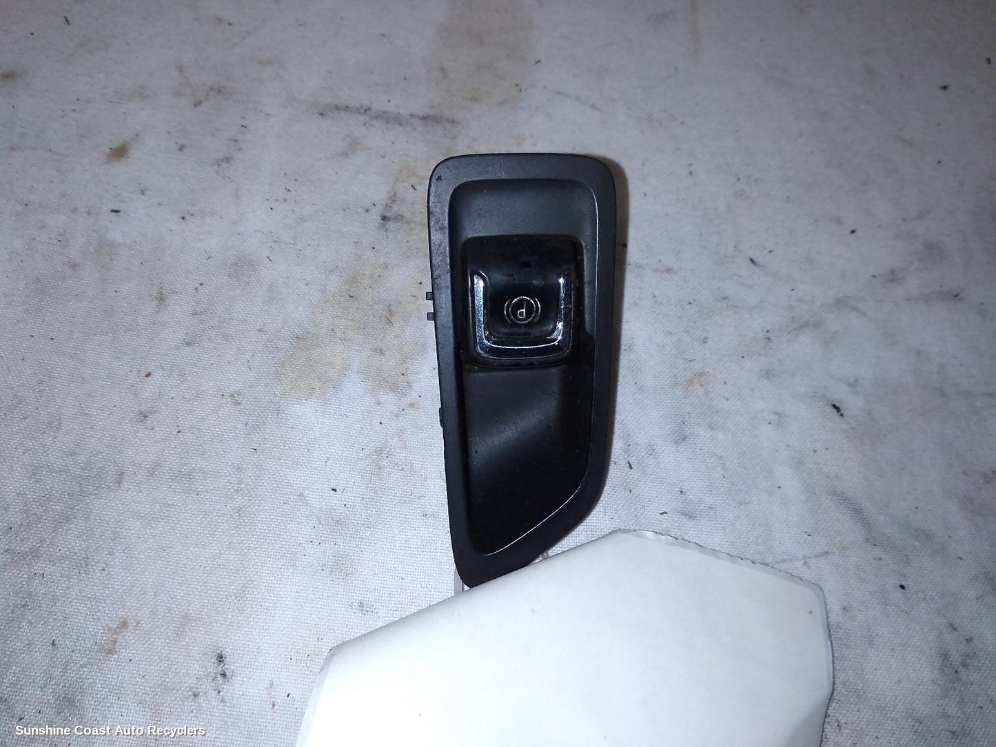 2016 Holden Commodore Misc Switch Relay