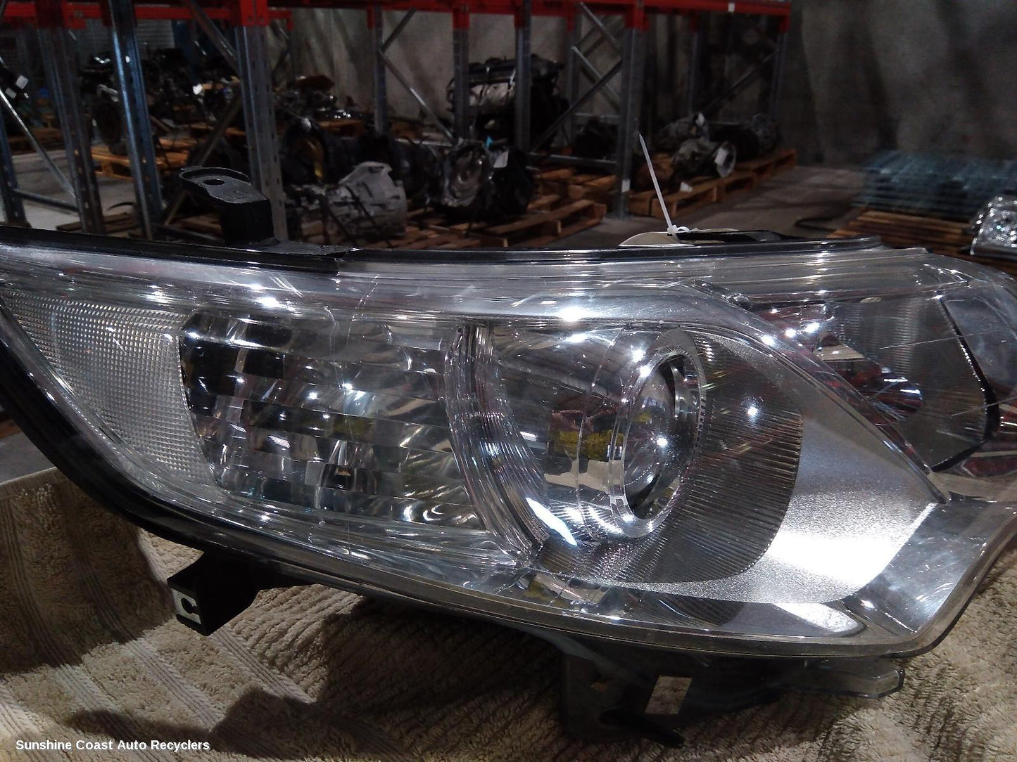 2013 Toyota Camry Right Headlamp