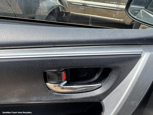 2013 Toyota Corolla Door Handle