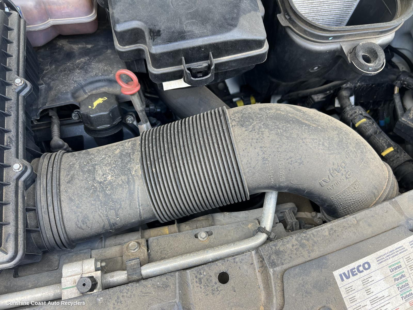 2017 Iveco Daily Air Cleaner Duct Hos