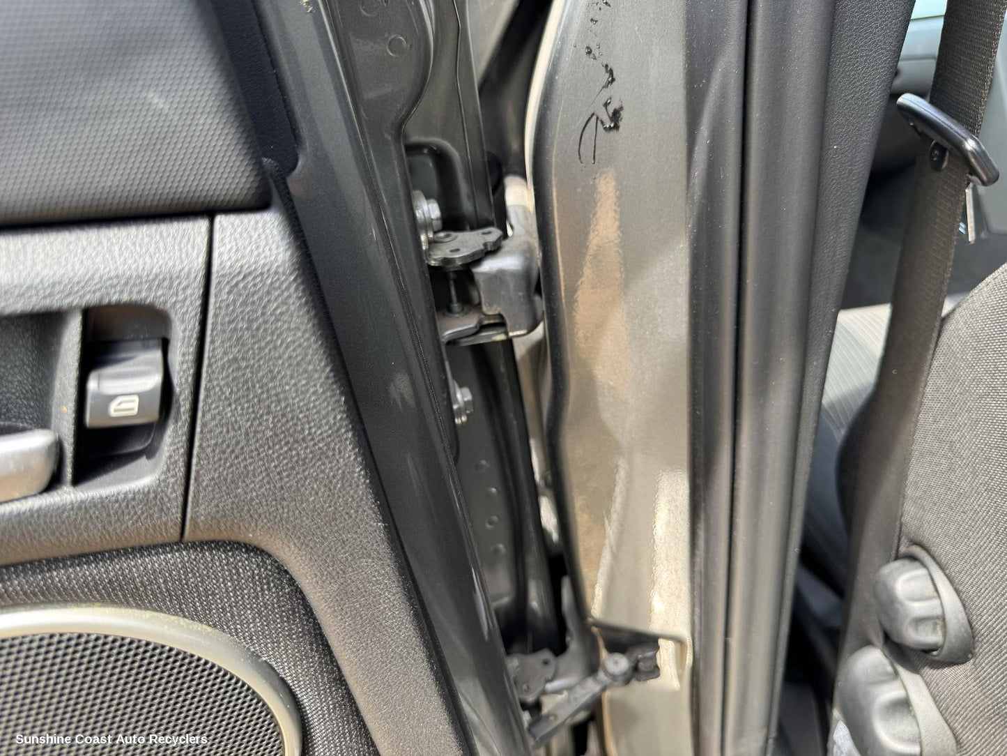 2011 Holden Commodore Pwr Dr Wind Switch