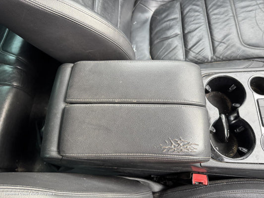 2016 Volkswagen Touareg Console