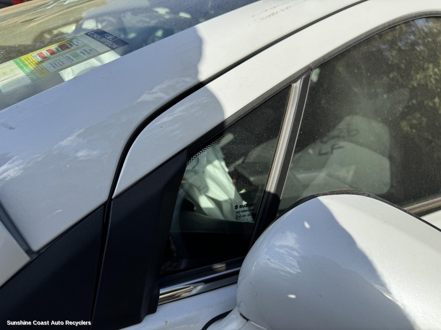 2023 Suzuki S-cross Left Front 1 4 Door Glass