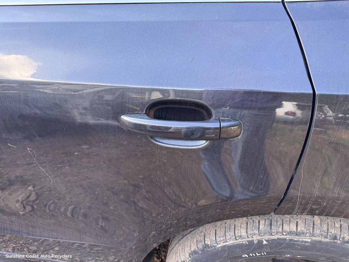 2011 Audi Q5 Door Handle