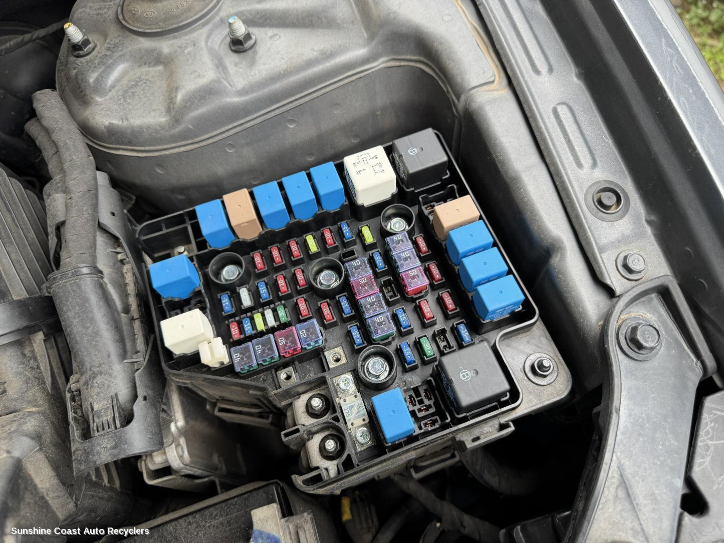 2011 Hyundai Santa Fe Fuse Box