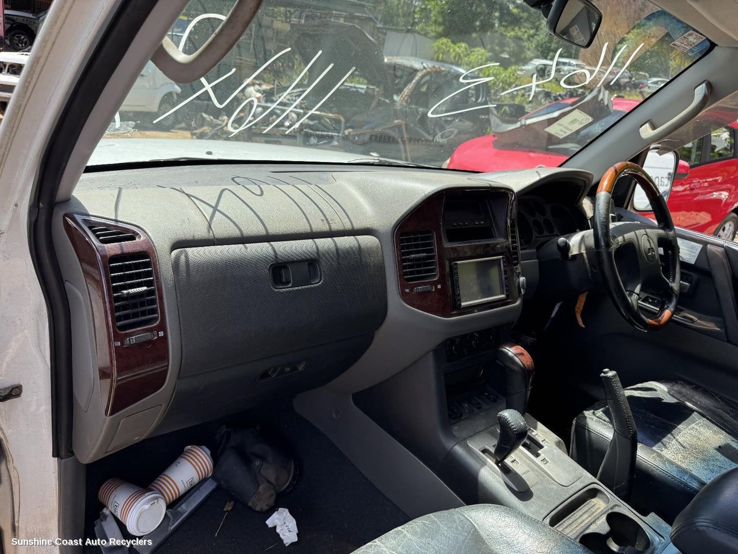 2006 Mitsubishi Pajero Glove Box