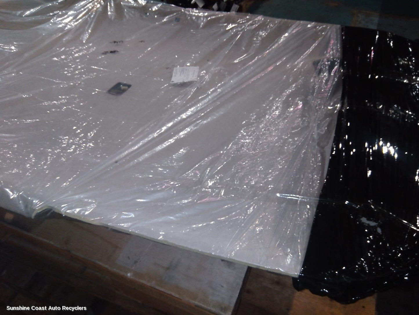 2016 Mitsubishi Outlander Hoodlining