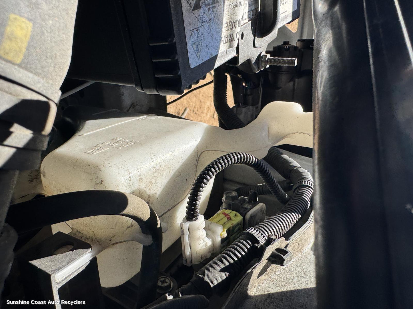 2012 Mitsubishi Outlander Overflow Bottle