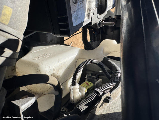 2012 Mitsubishi Outlander Overflow Bottle