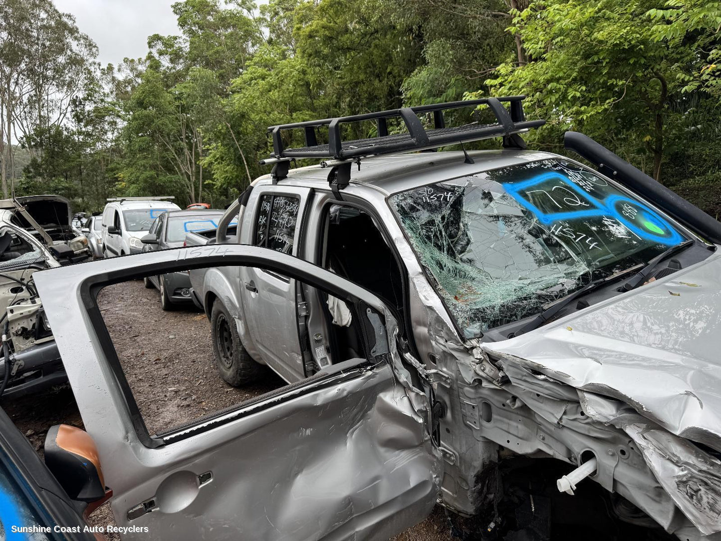 2013 Nissan Navara Left Rear Door Window
