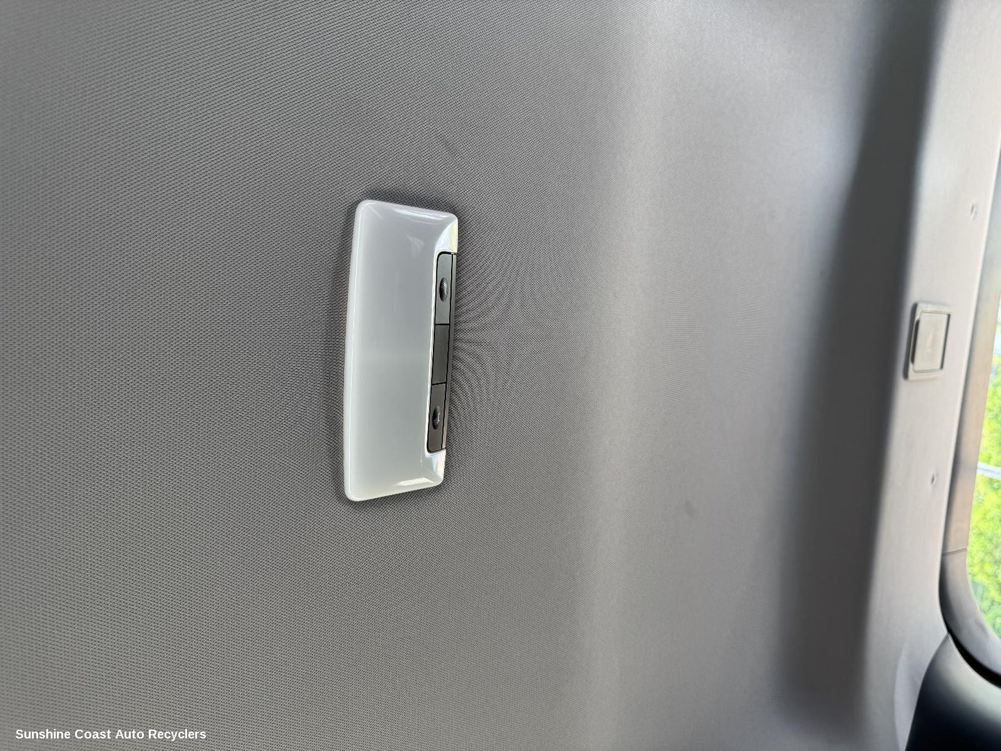 2024 Mitsubishi Outlander Courtesy Light