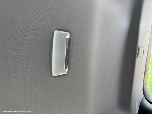 2024 Mitsubishi Outlander Courtesy Light