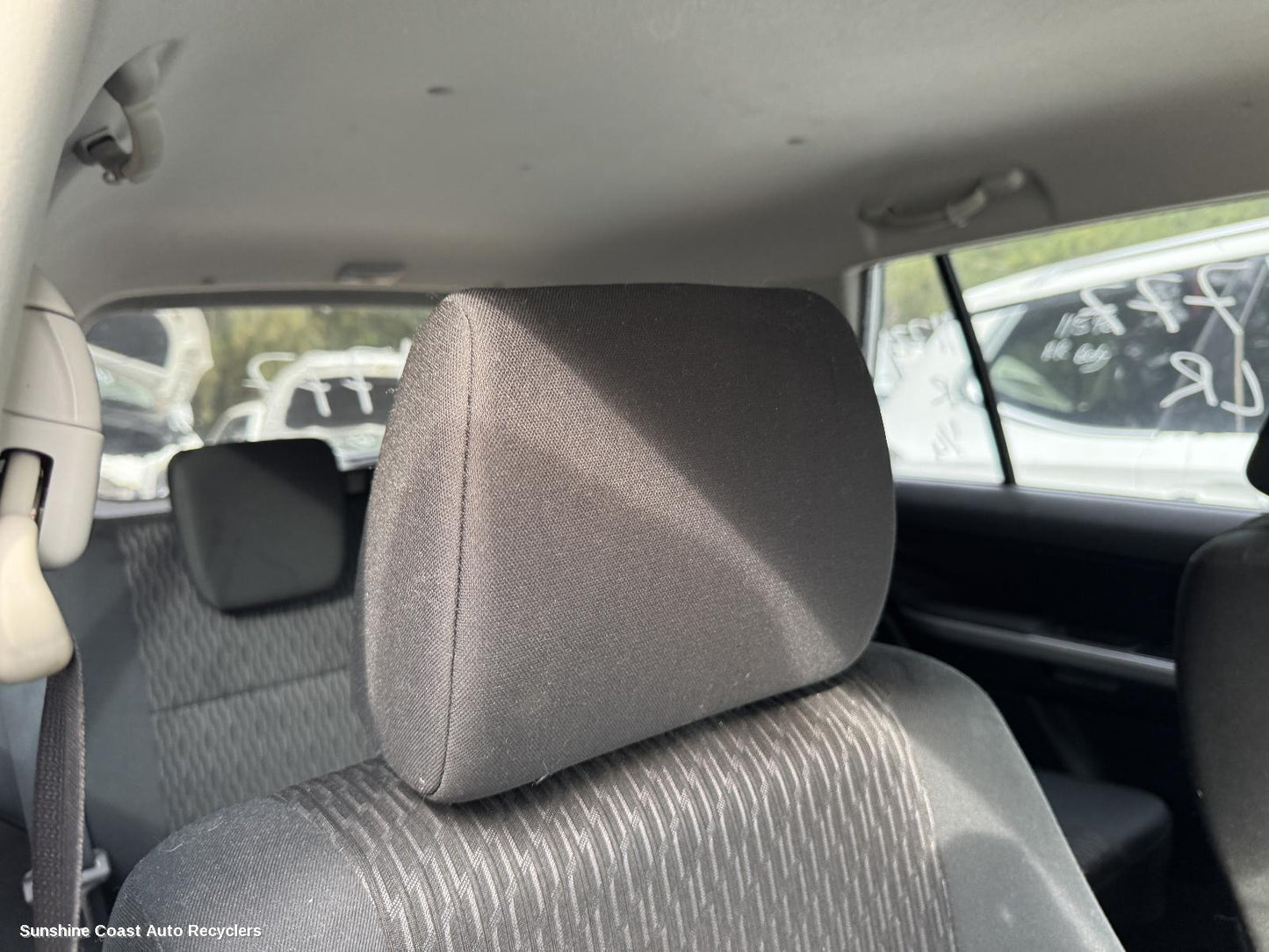 2014 Suzuki Vitara Headrest