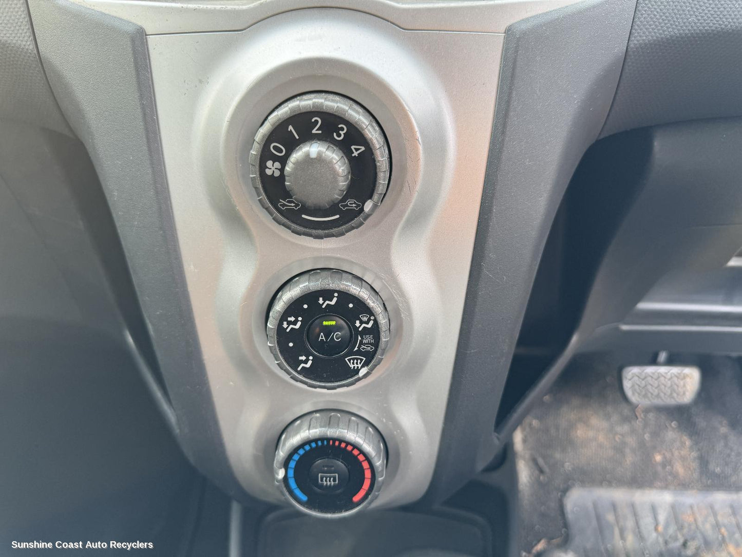 2006 Toyota Yaris Heater Ac Controls