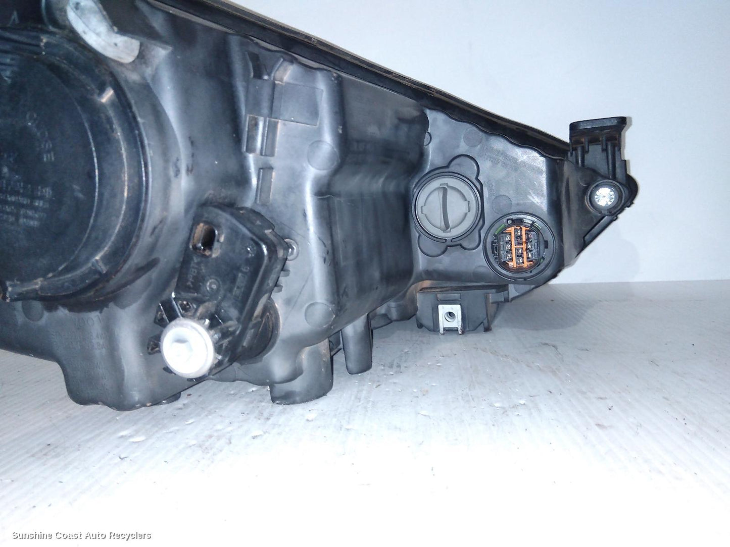 2013 Hyundai Ix35 Left Headlamp