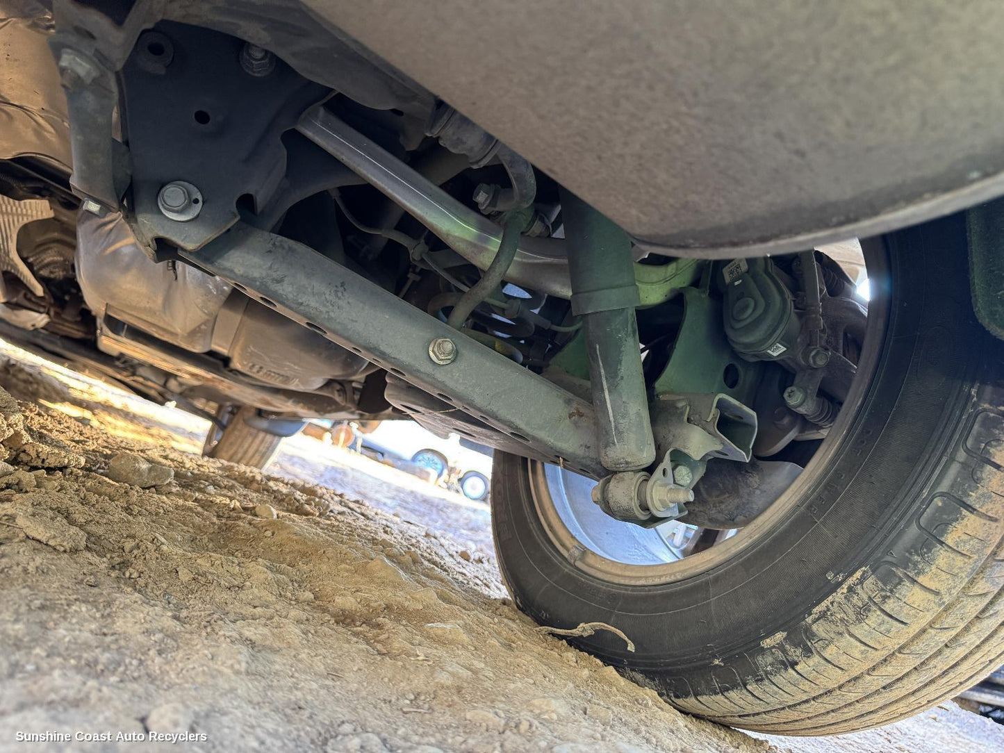 2015 Nissan Qashqai Right Rear Trailing Arm