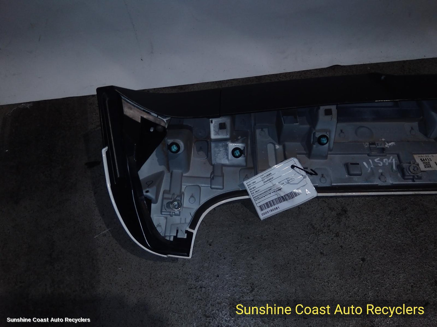 2024 Mitsubishi Outlander Rear Spoiler