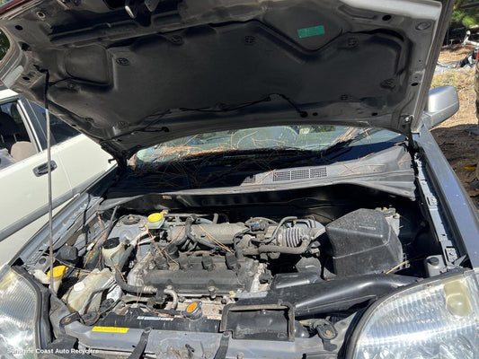 2003 Nissan Xtrail Manifold