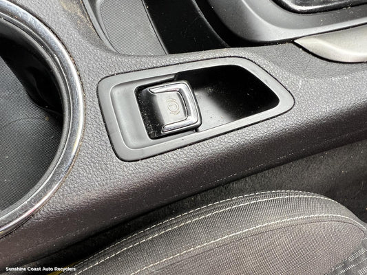 2016 Holden Commodore Misc Switch Relay